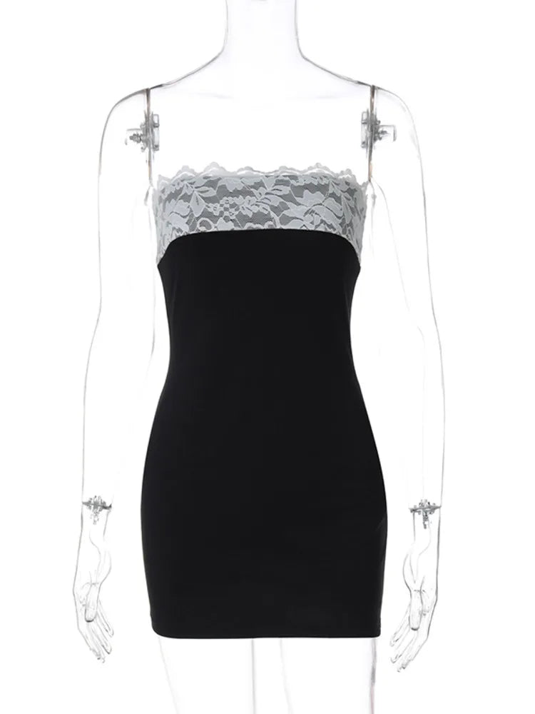 Mini strapless dress decorated with lace - Mally