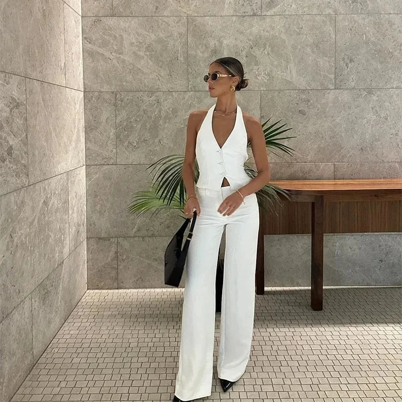 Tailored Two-Piece Suit with Pants and Buttoned Vest - Paula
