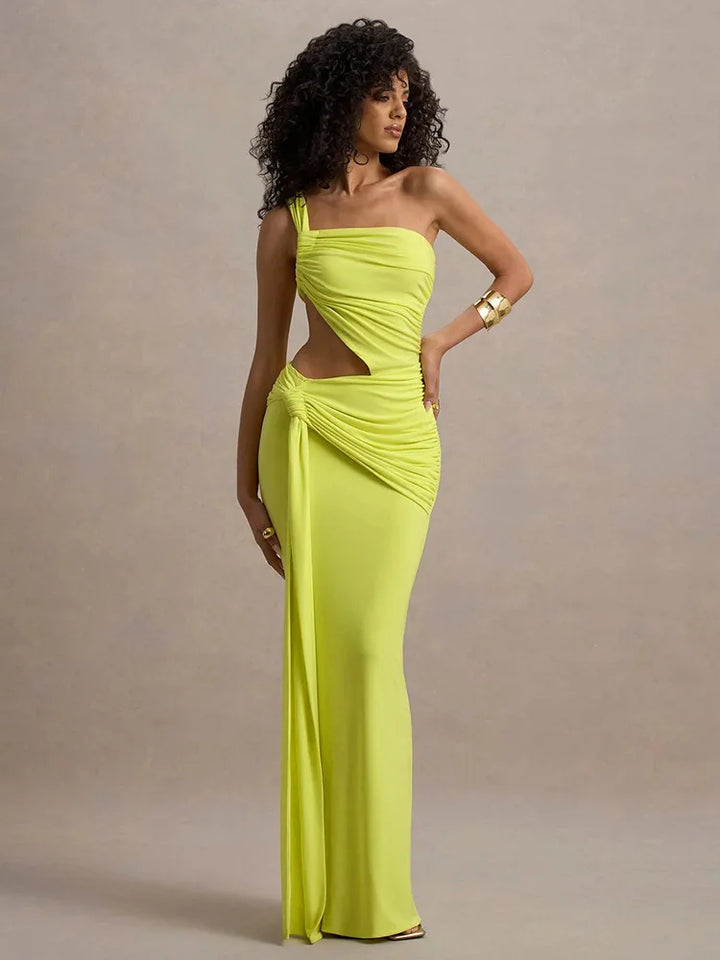 Boho chic maxi dress with one shoulder and slit decorated with a train - Alexandria