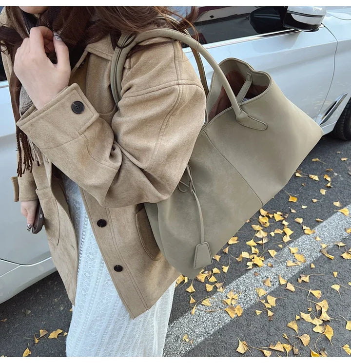 תיק זמש בעיצוב קלאסי