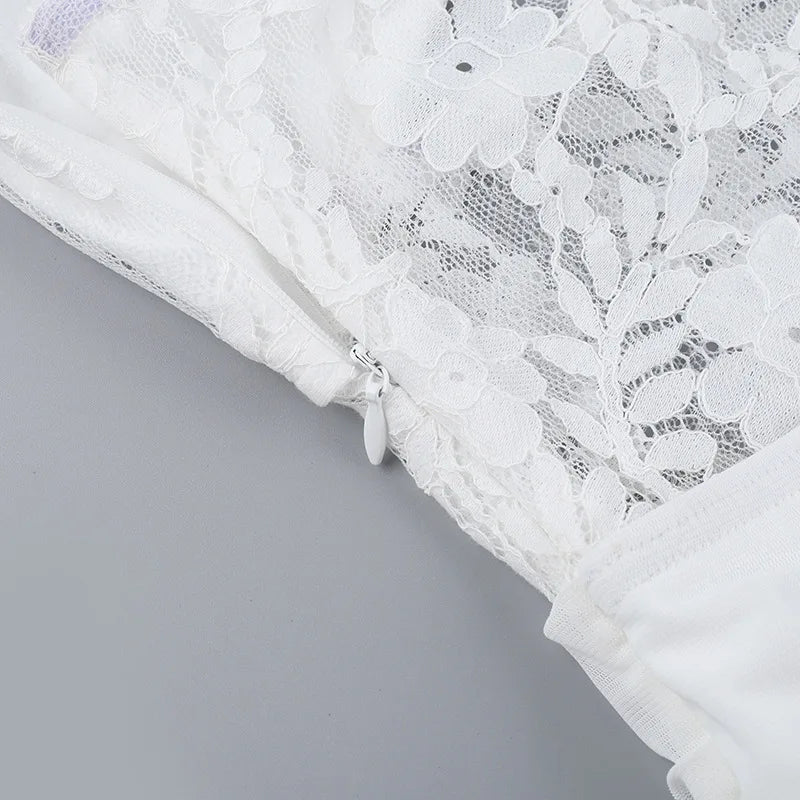 Mini dress with lace trim and open back - Yaz