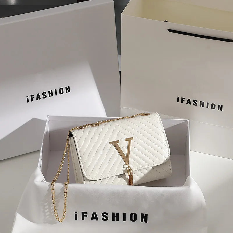 תיק דמוי עור בעיצוב יוקרתי