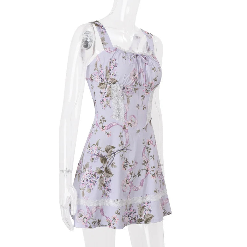 Floral mini dress with lace trim in a rustic A-line design - Himana