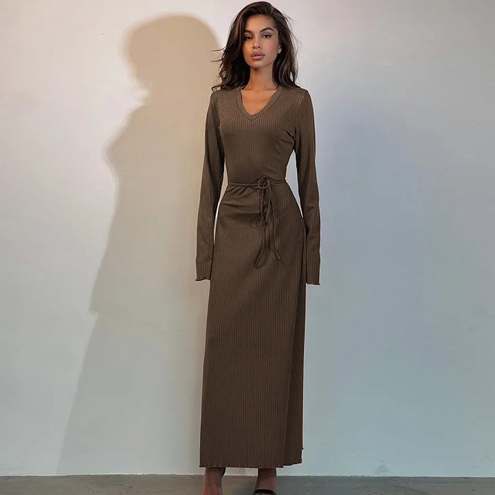 Knitted maxi dress with elegant look - Tula