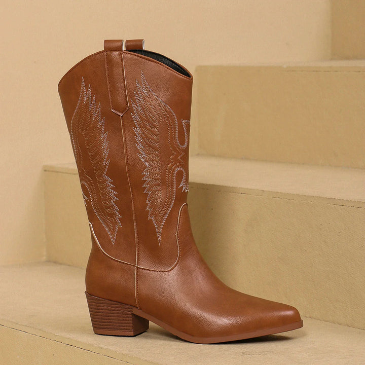 Faux leather cowboy boots with wing embroidery decoration - Angeles