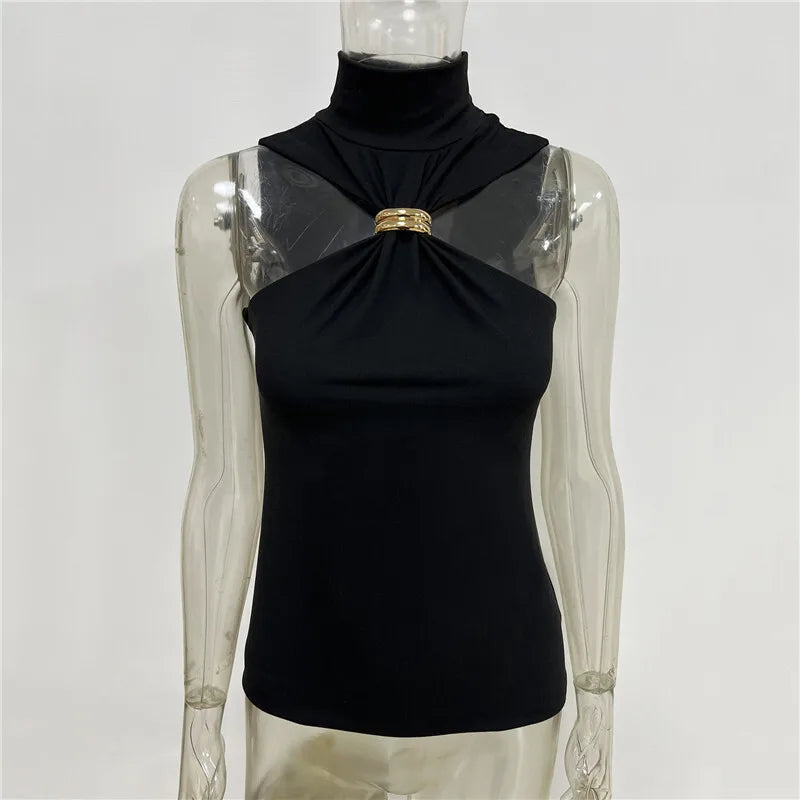 Golf-style tank top with buckle decoration - Moya