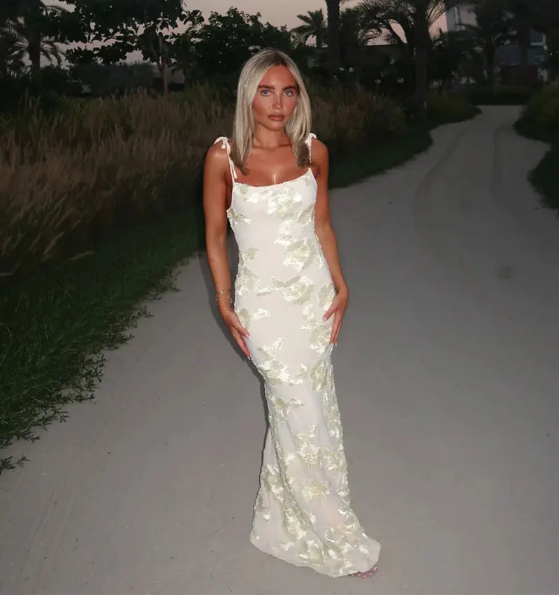 Maxi dress with tie straps decorated with floral embroidery - Michal